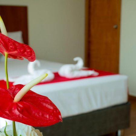 Hotel La Palmera De Oro Tarapoto Exteriör bild